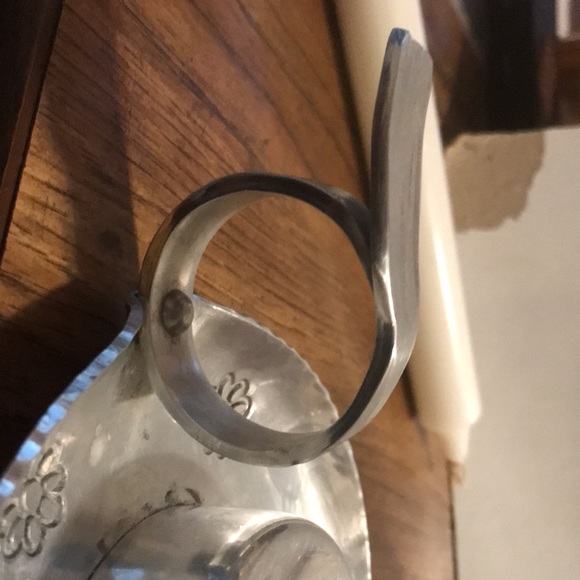 Beautiful vintage embossed silver plated hurricane style glass candle holder - Picture 7 of 13